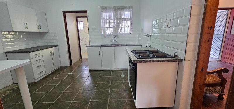 To Let 2 Bedroom Property for Rent in Wynberg Western Cape